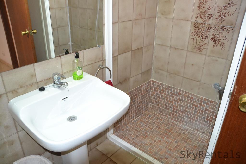 El Centro - Av Europa Appartement *